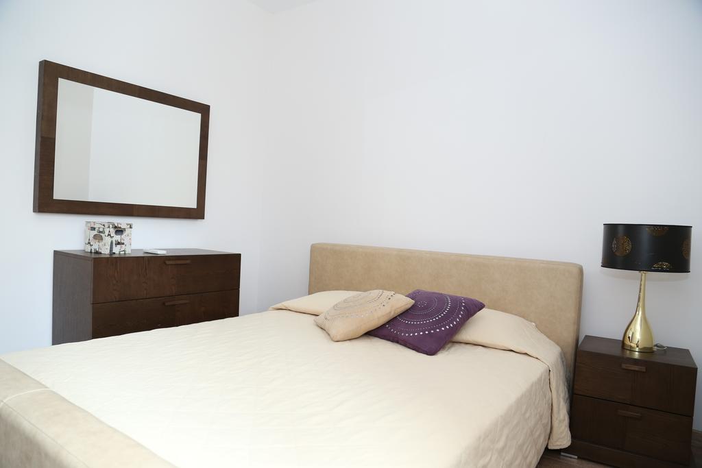 River Beach Apartments Лимасол Номер фото