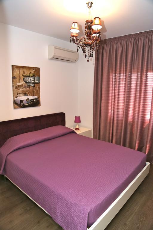 River Beach Apartments Лимасол Номер фото