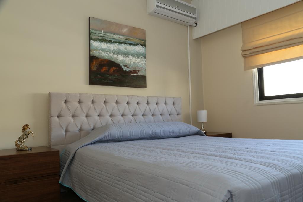 River Beach Apartments Лимасол Номер фото
