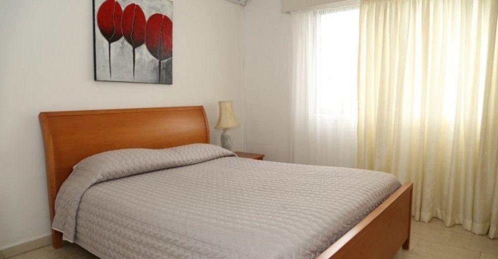 River Beach Apartments Лимасол Экстерьер фото