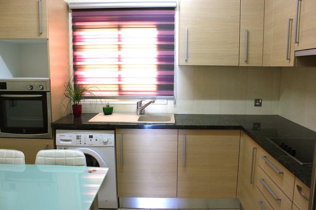 River Beach Apartments Лимасол Номер фото