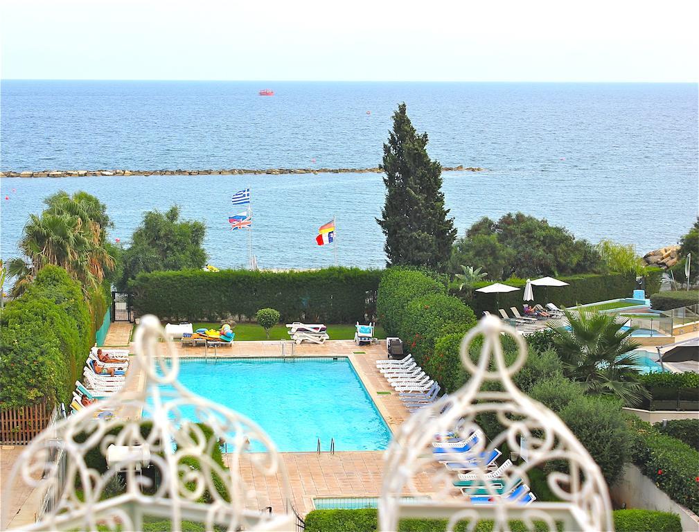 River Beach Apartments Лимасол Номер фото