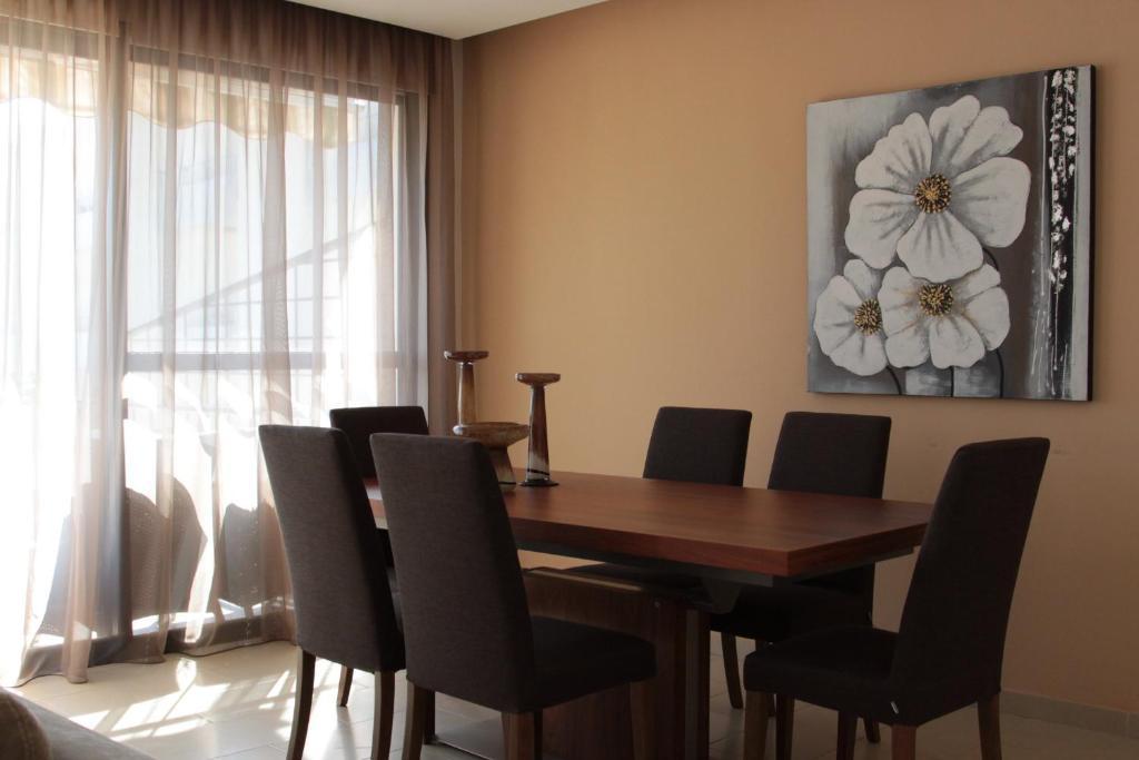 River Beach Apartments Лимасол Номер фото