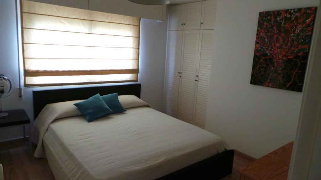 River Beach Apartments Лимасол Номер фото